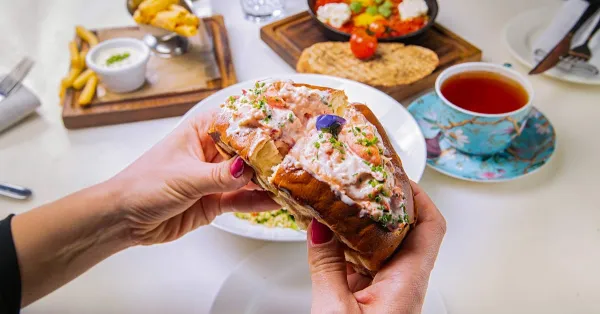 Fresh lobster roll on toasted bun