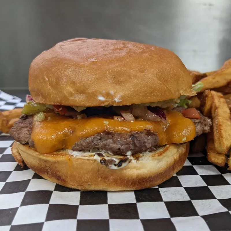 Classic 4oz beef burger