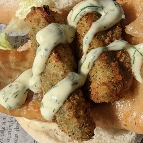 Deep fried dill pickle spears